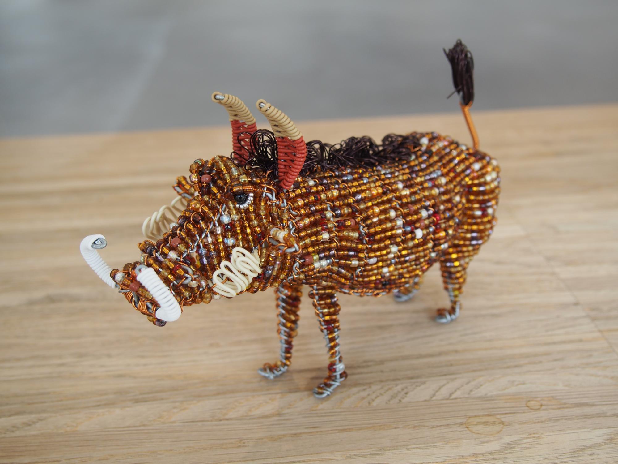 未開封　伝統工芸品　ビーズアート オブジェ カラフルビーズ象の置物 伝統工芸品 ビーズアート オブジェ カラフルビーズ象の置物