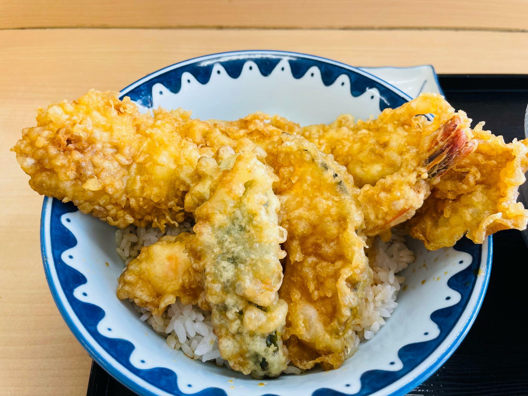 アフリカンオーダーエビ天丼様-