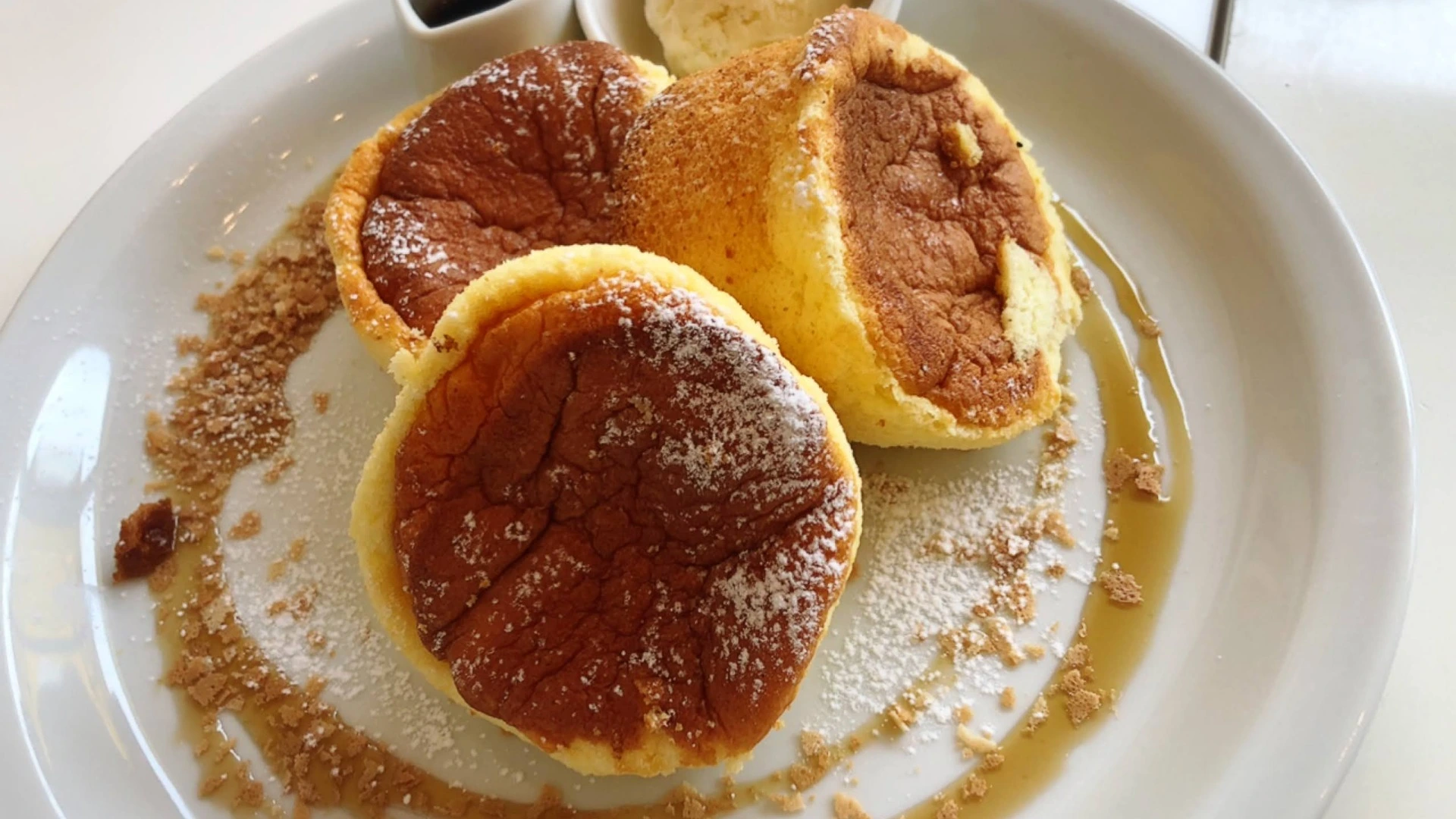 横浜市神奈川区】幸せ食感のスフレパンケーキやフルーツたっぷりのパン