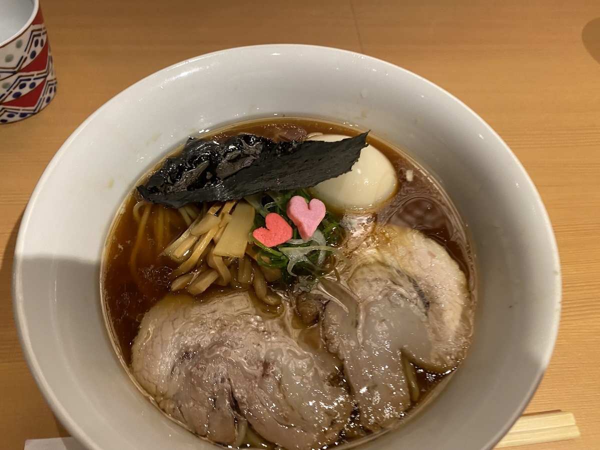 「醤油らぁ麺」味玉トッピング