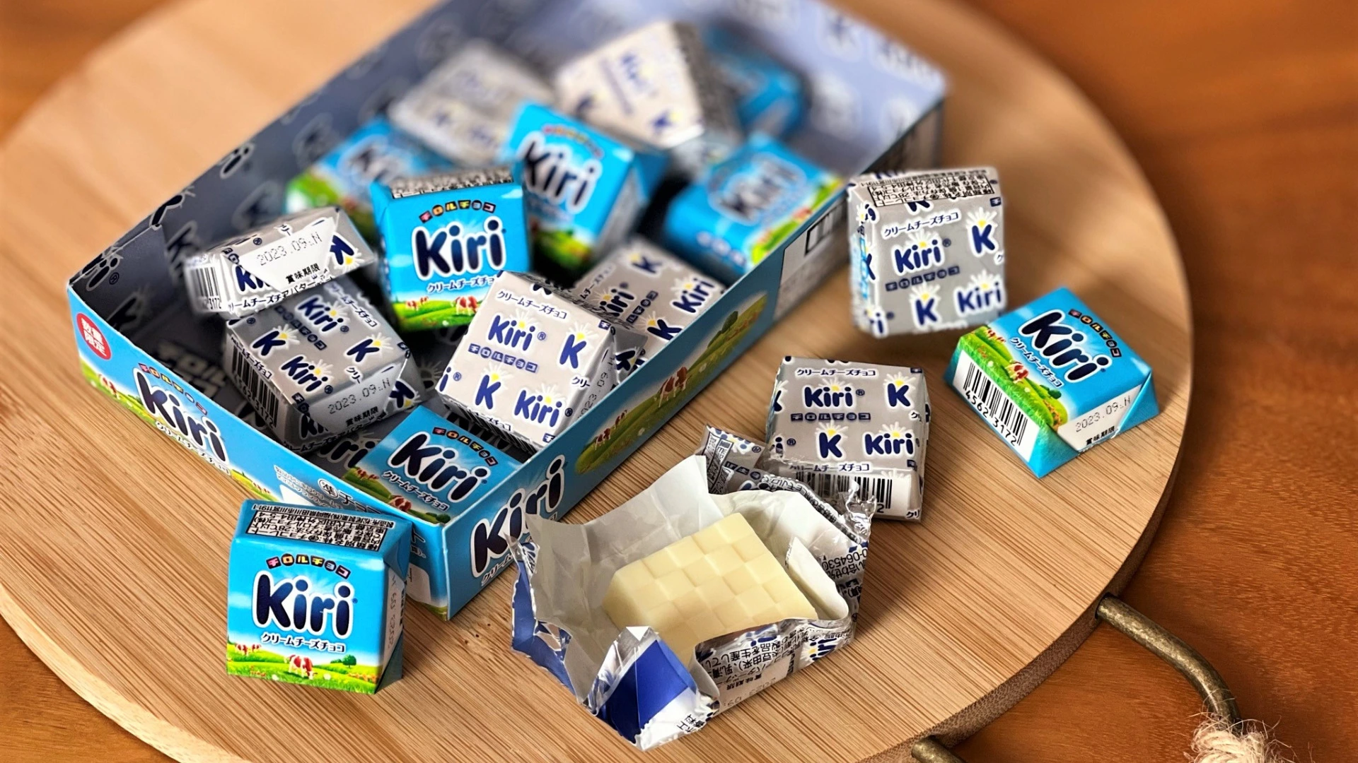 これは買い！】クリームチーズ「kiri」がチロルチョコに！爽やか