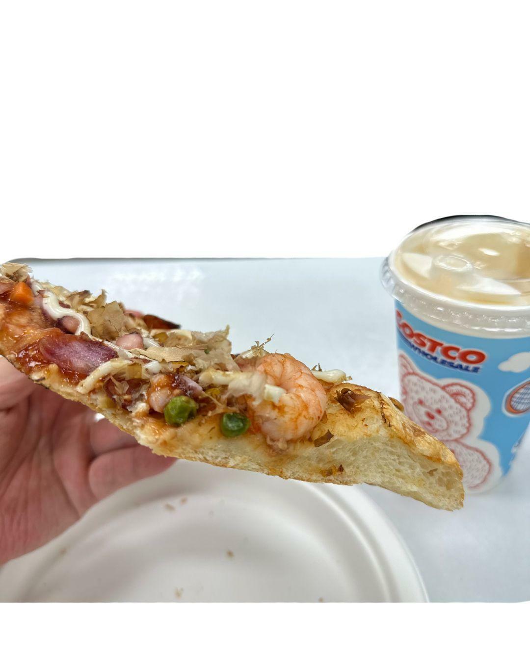 台湾コストコのフードコートのピザはサクサク生地