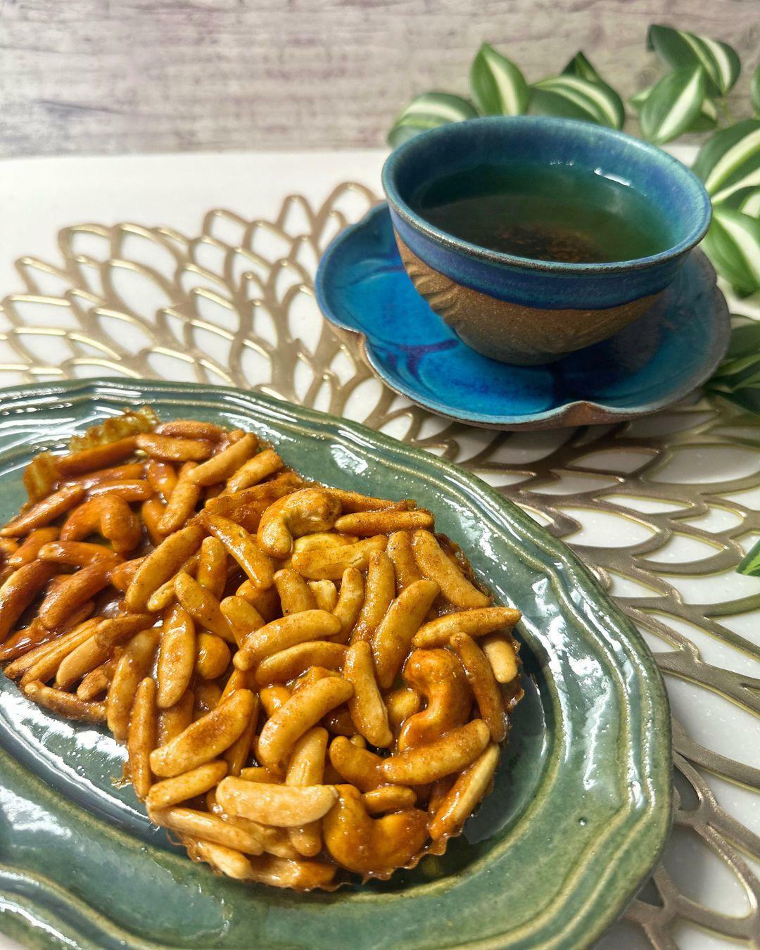 お茶と合わせたくなるお味。おつまみにもぴったり