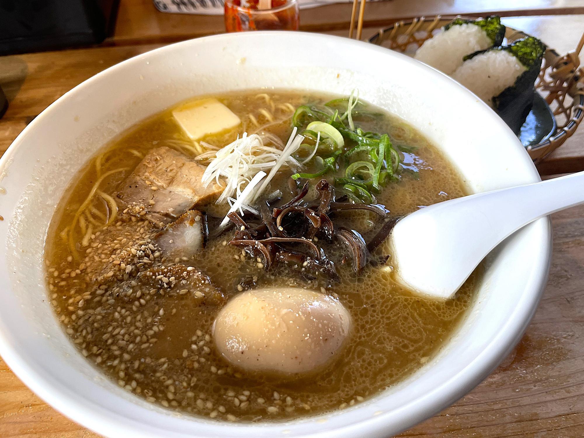 おにぎりランチ（濃厚味玉味噌バターラーメン）