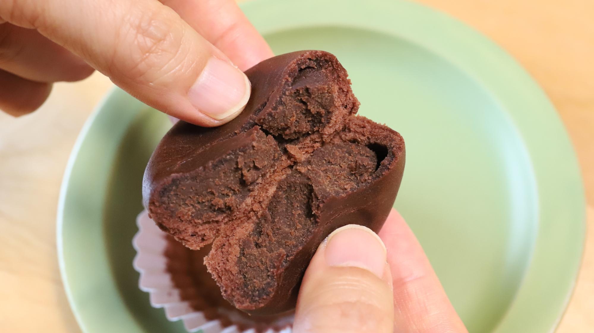 生チョコのような食感の新宿中村屋のとろける濃厚ガトーショコラ