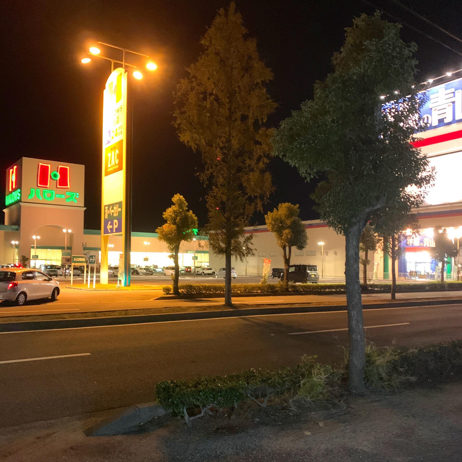 お店の場所は「ハローズ今治店」の道を挟んだ向かいぐらい。通りすがるだけでは少し気が付きづらいのでご注ください。