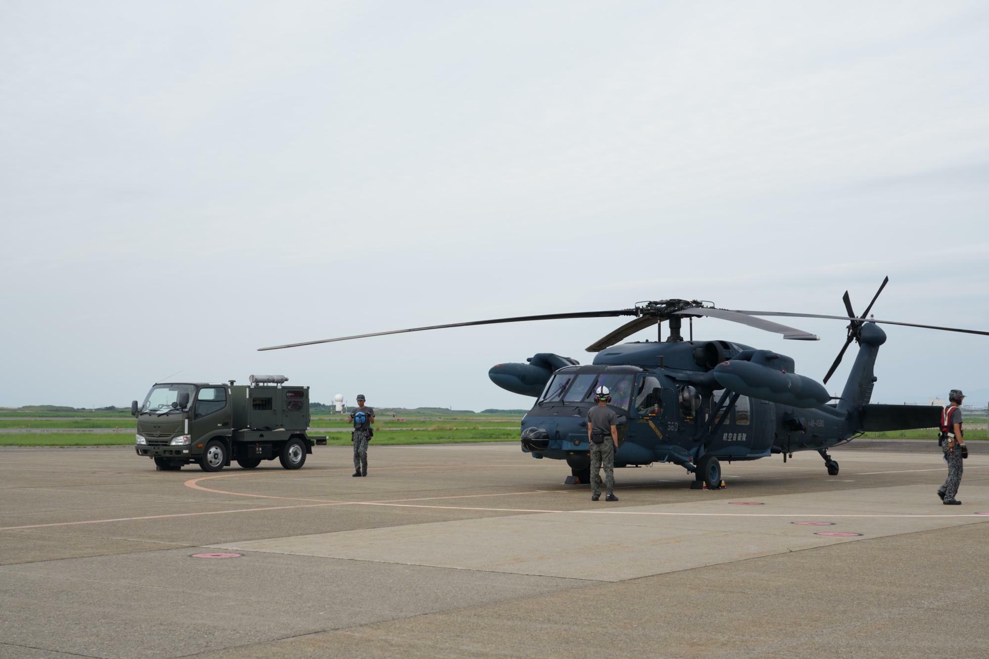 航空自衛隊新潟救難隊の救難ヘリコプター