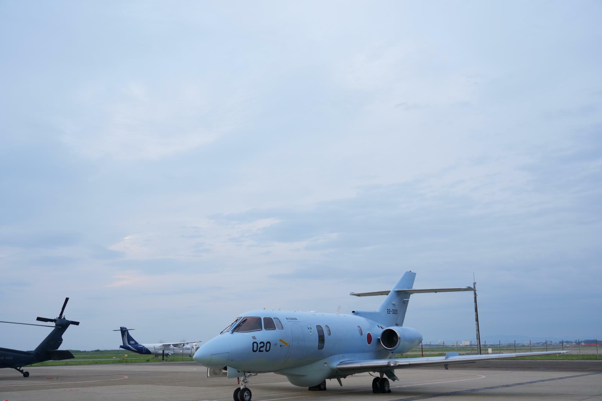 トキエアと航空自衛隊新潟救難隊の航空機