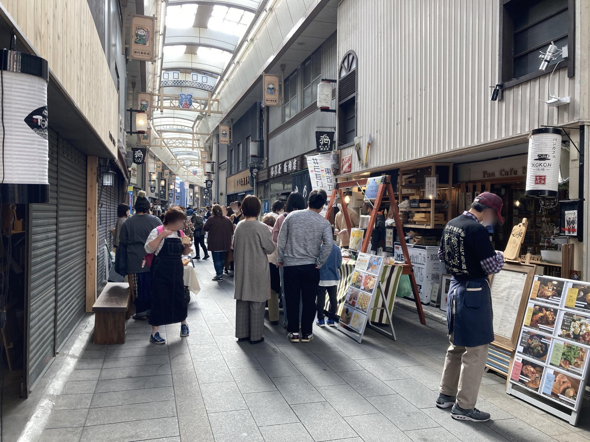 ※前回、2022年11月の本町秋パサージュの模様