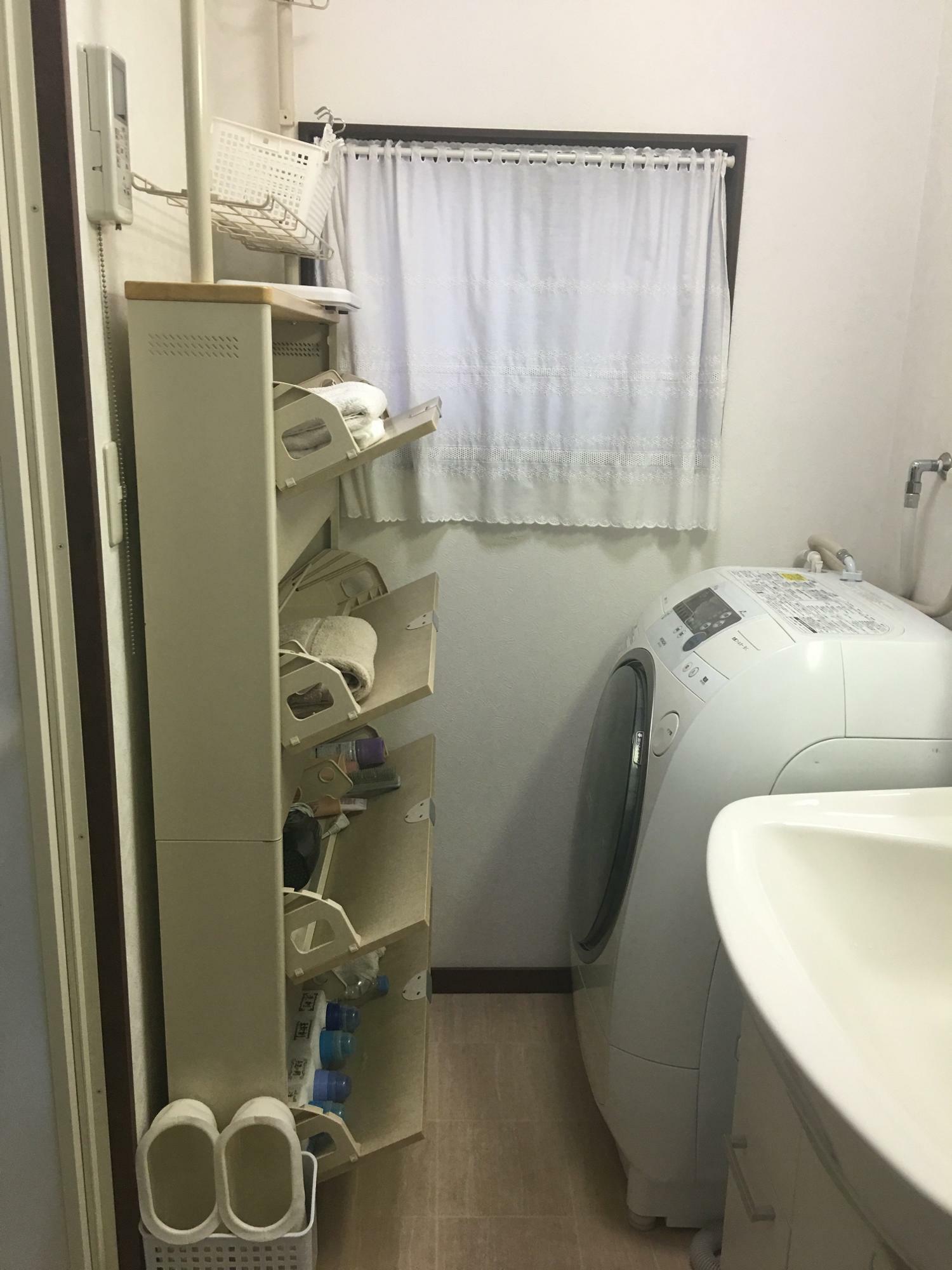 狭い洗面所はモノと量を厳選して取り出しやすい収納で維持しやすい
