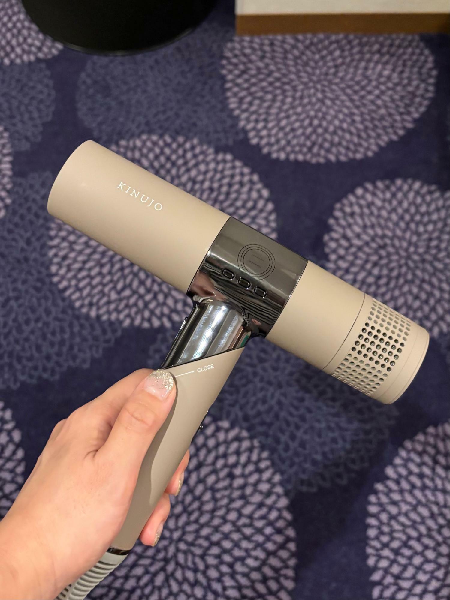 「うるツヤ速乾」を叶えると人気の「KINUJO Hair Dryer」(株式会社KINUJO)