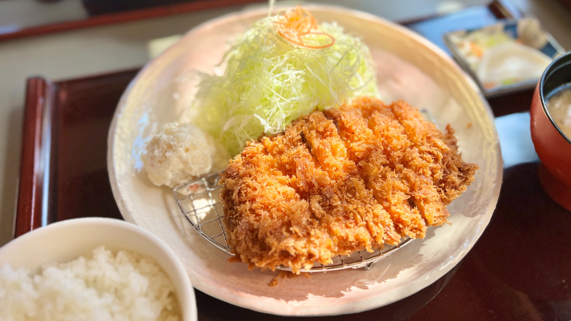 長野市】サクサクのとんかつが美味しく大人気！お肉が柔らかく、ご飯