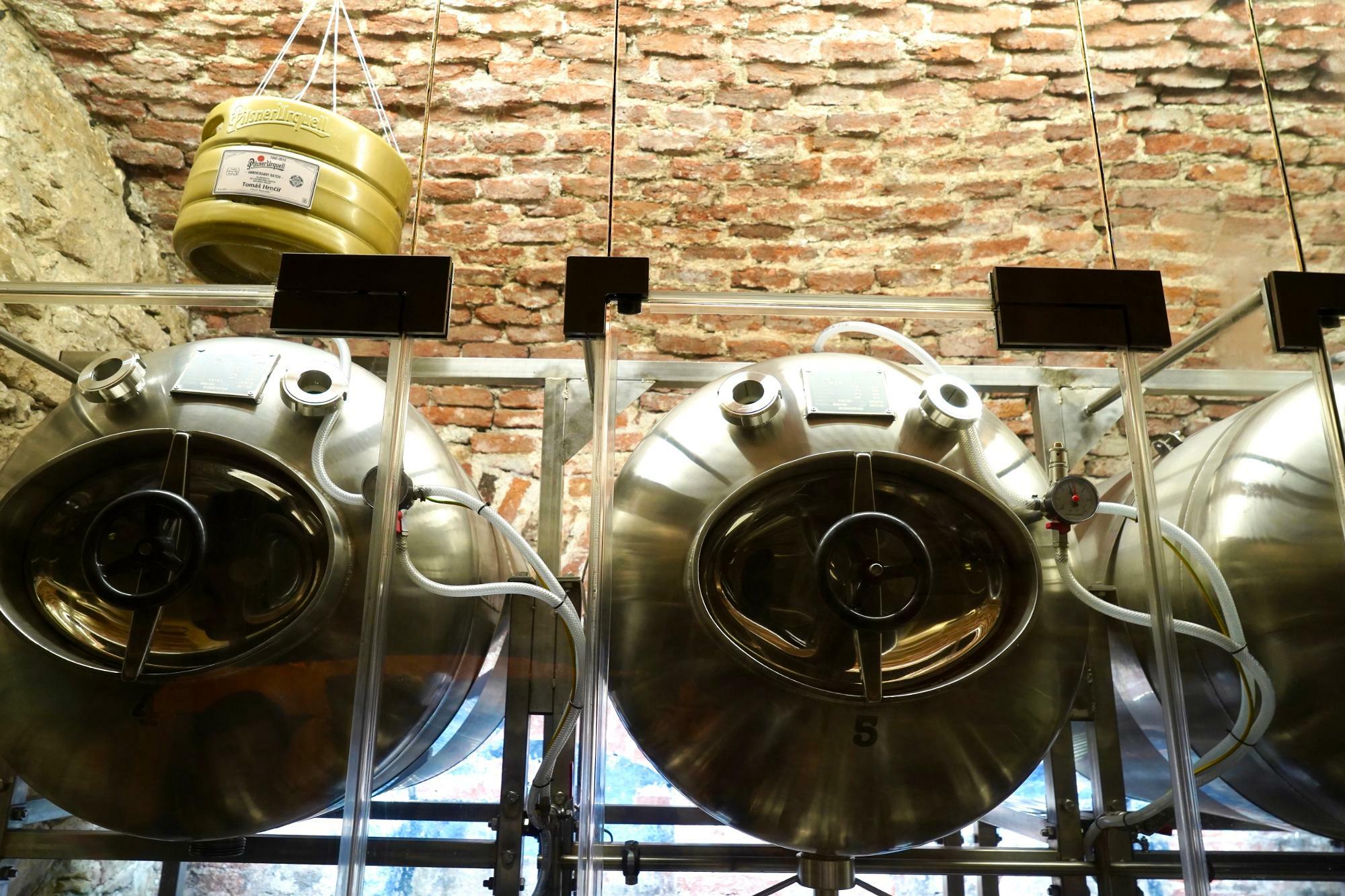 ▲ブルワリーを併設したレストランでは樽出しの新鮮なビールを提供