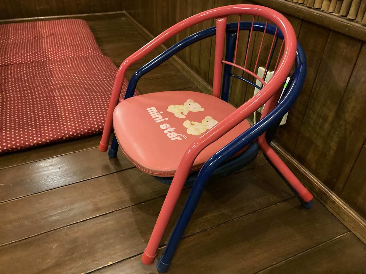 子ども椅子も完備