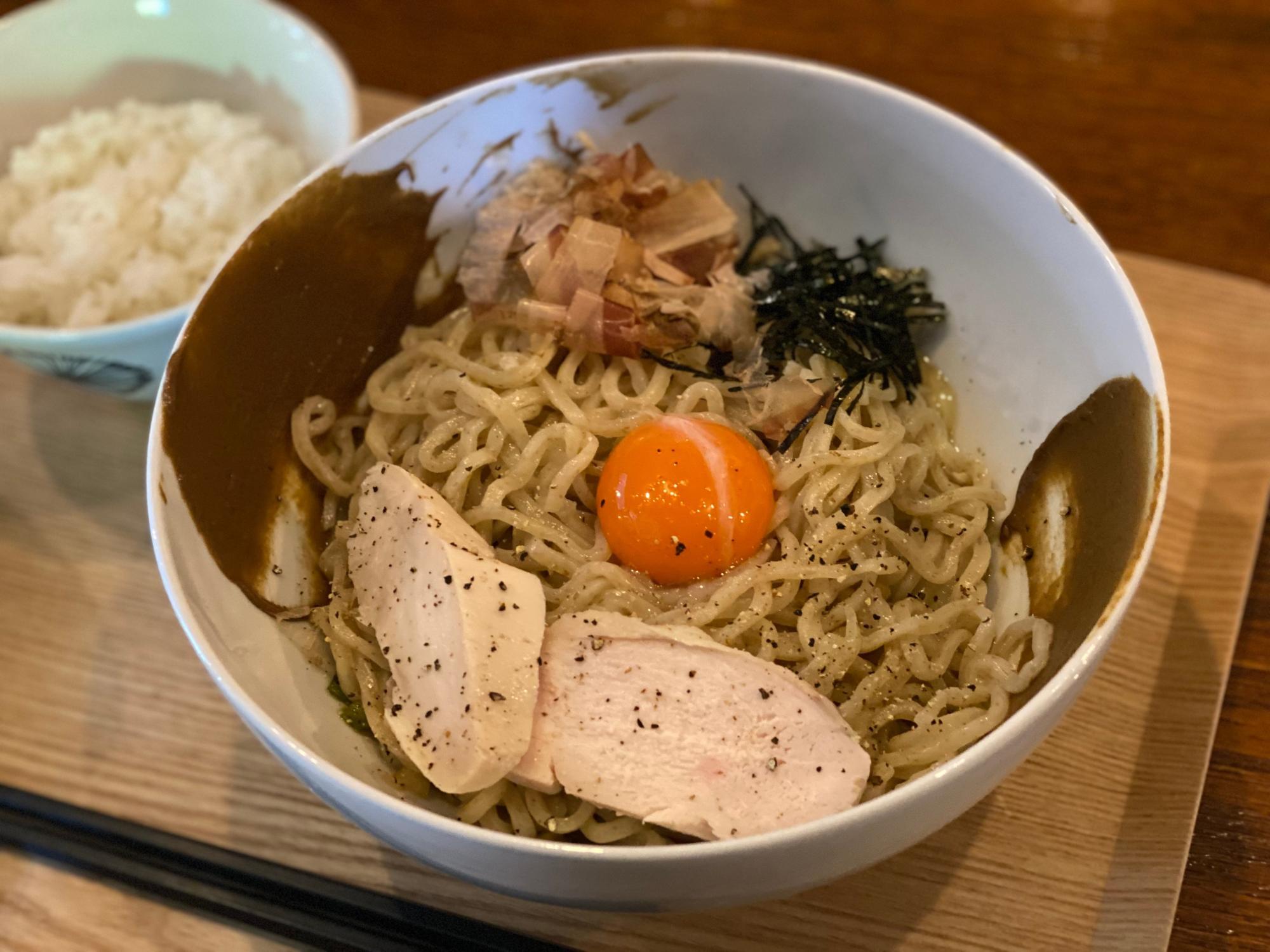 至高の“TKM”「ポルチーニ茸と地鶏チャーシューのマイルド卵かけ麺」