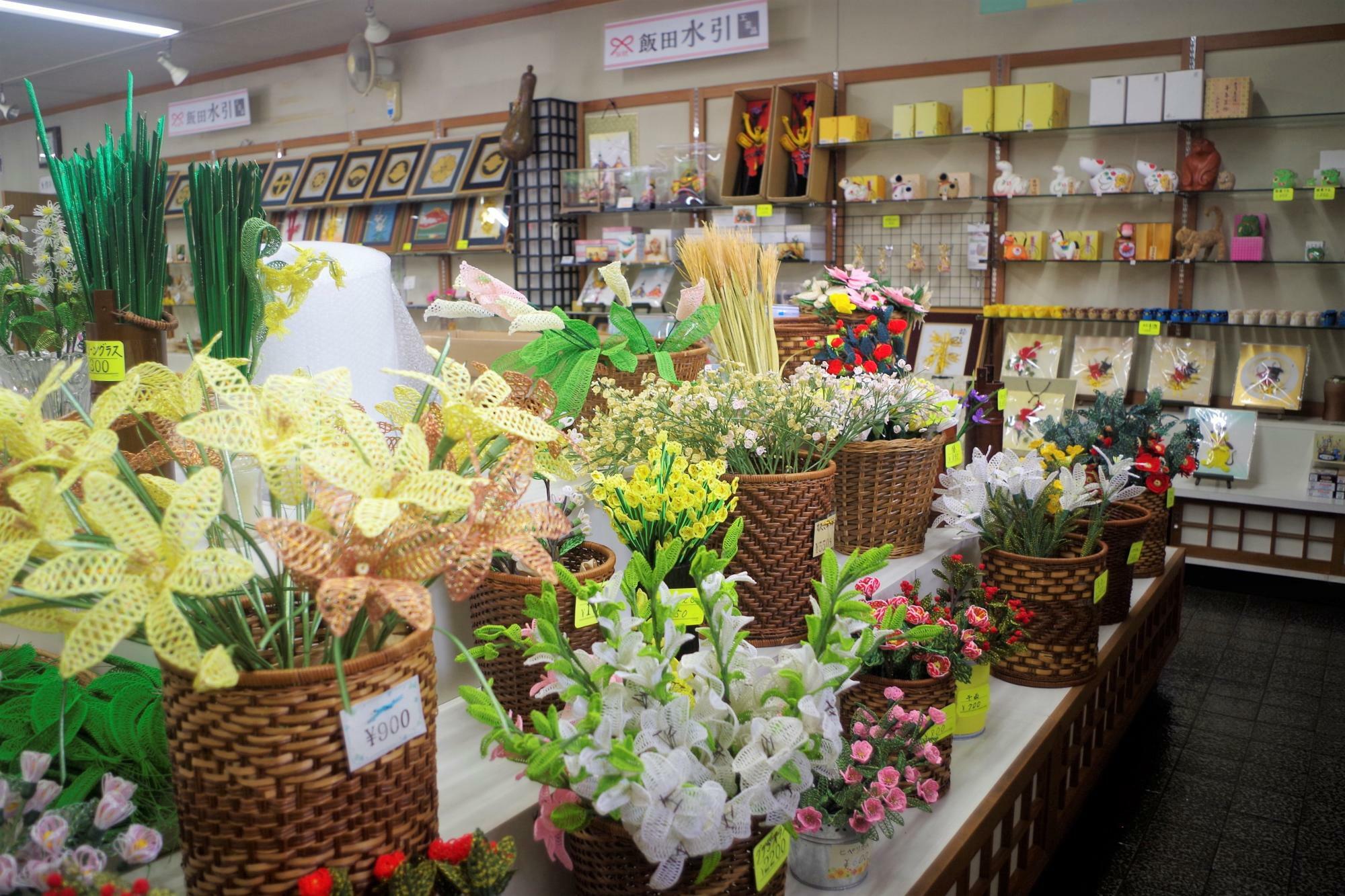 水引の花が集まった見事な売り場