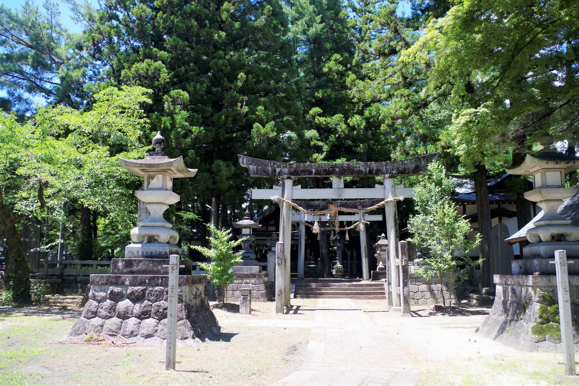 ハローワーク飯田や扇町公園にほど近い愛宕神社