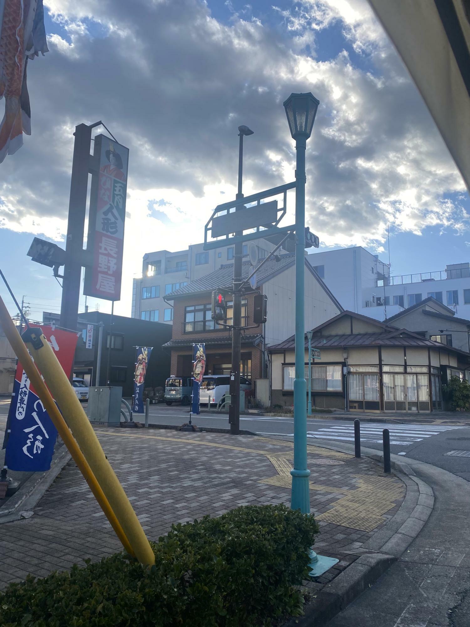 飯田市の街灯って、素敵なデザインが多い気がします