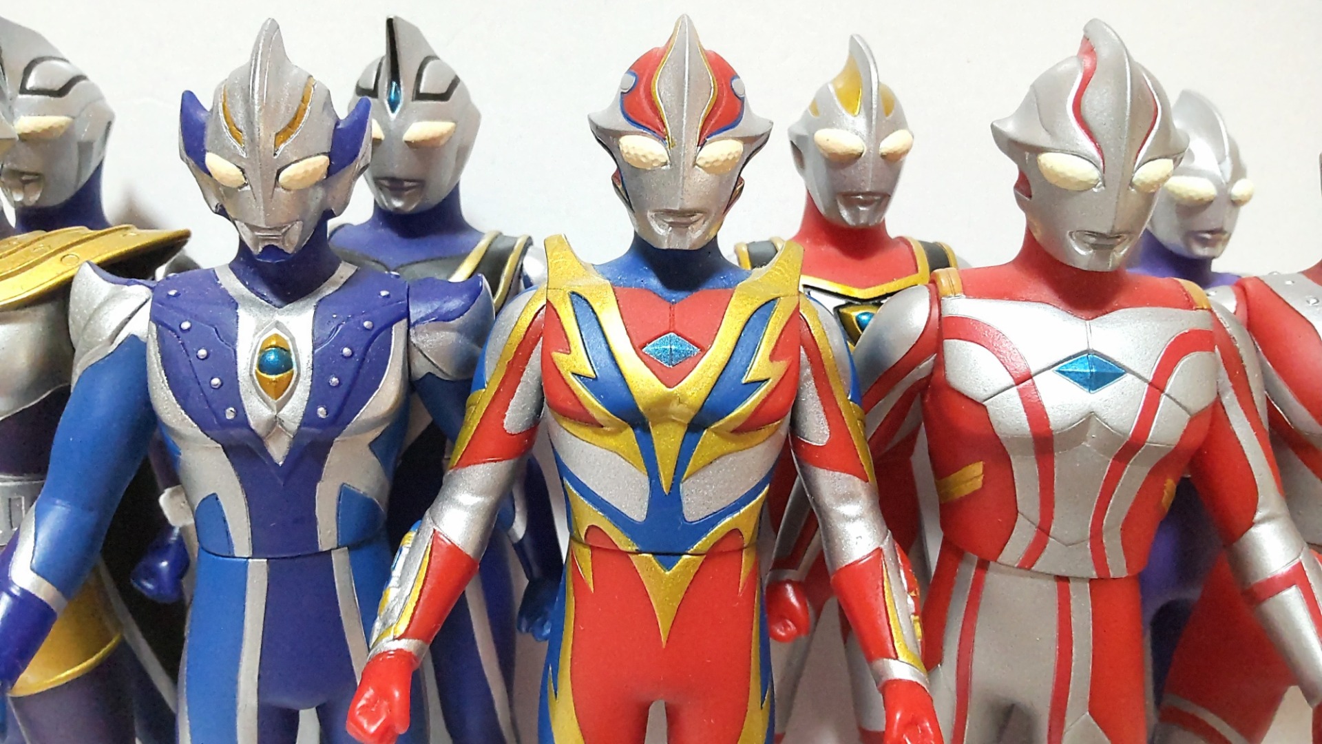 なぜ青きウルトラマン達は支持され続けるのか？】悩み多き群青