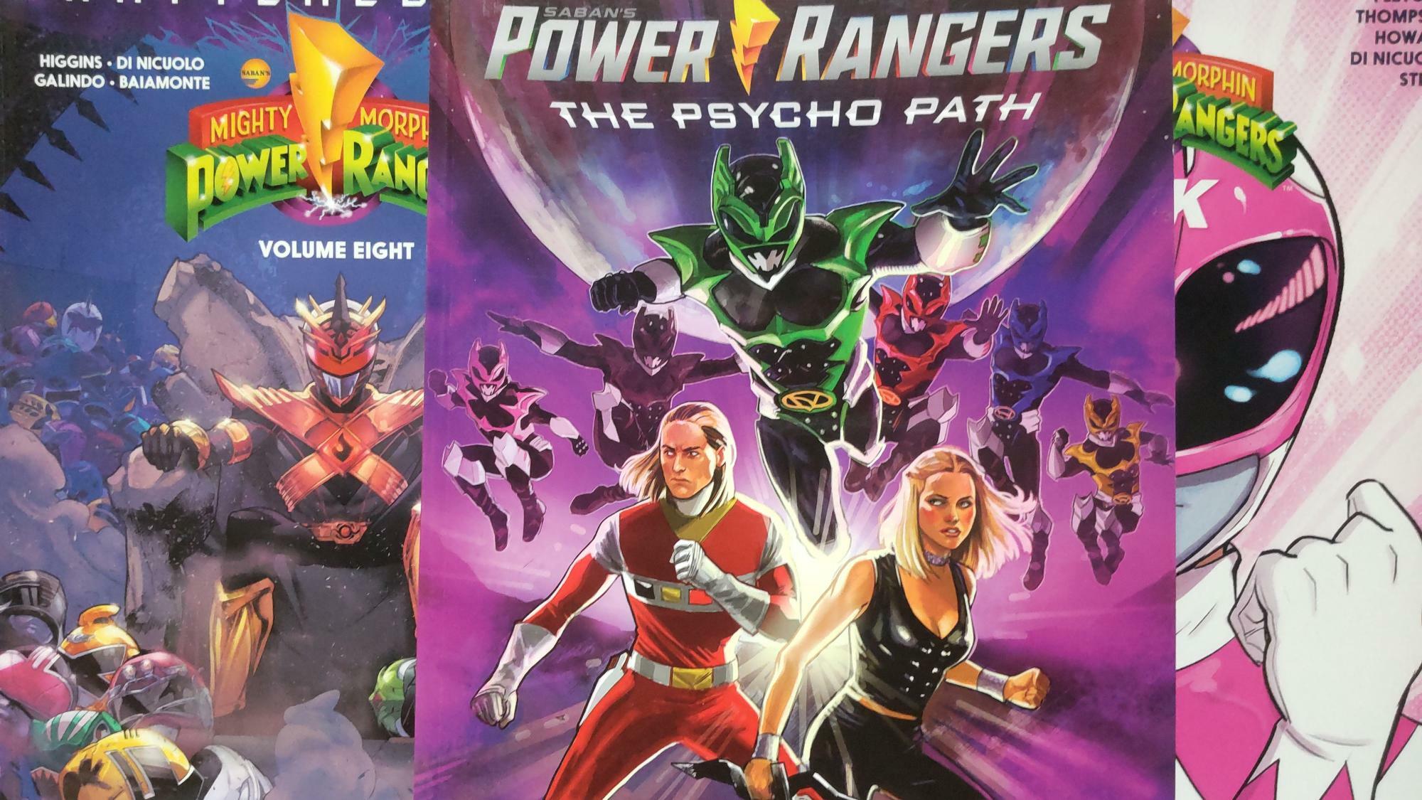 米国版スーパー戦隊シリーズ「パワーレンジャー」シリーズは、アメリカンコミックとして次々とスピンオフ作品が発表されており、ネジレンジャーが主人公のコミック（中央）も刊行されている（筆者撮影）。
