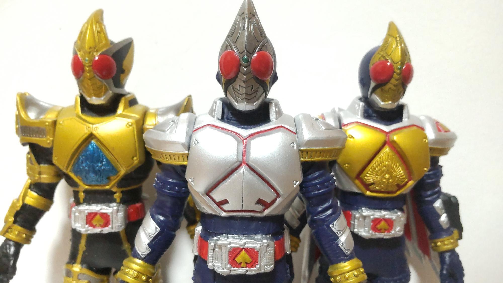 仮面ライダーブレイドは、人類基盤史研究所（ボード）が開発した仮面ライダー。剣術や格闘技を駆使して怪人と戦い、物語の中で段階的な進化を遂げていった（筆者撮影）。