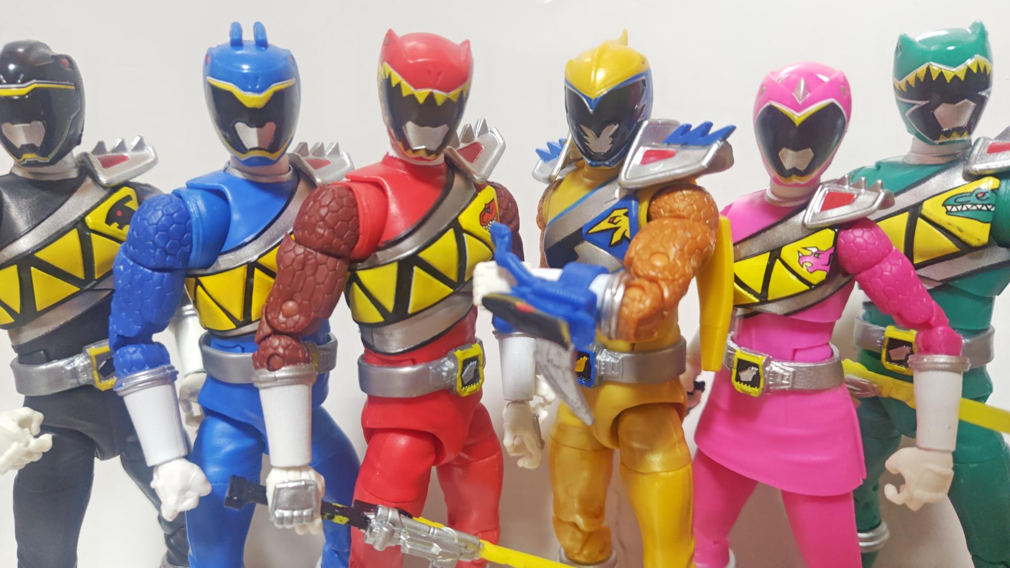 豪華10大獣電竜セット！獣電戦隊キョウリュウジャー キョウリュウジン プテライデンオー プレズオー ギガントブラギオー