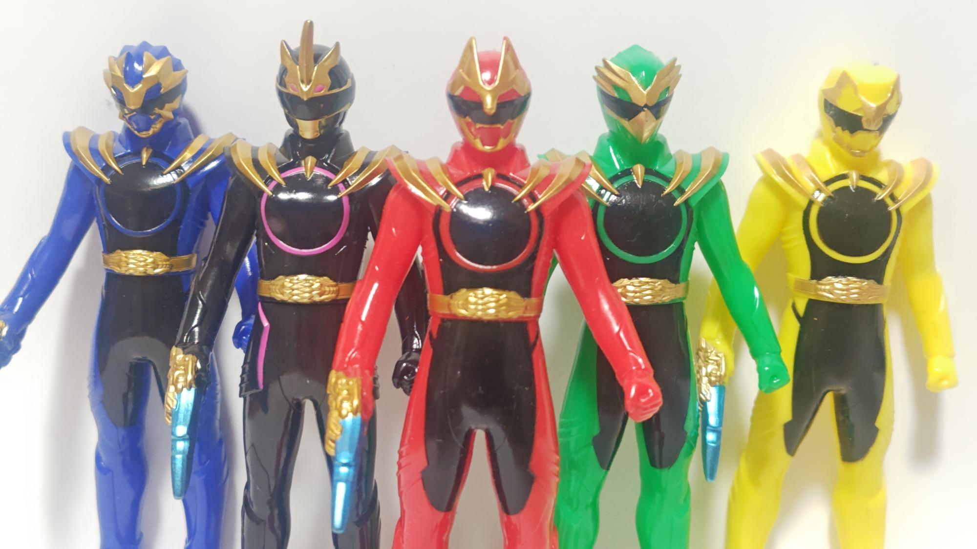 驚きの値段 バンダイ ライダーヒーローシリーズ 仮面ライダーZX