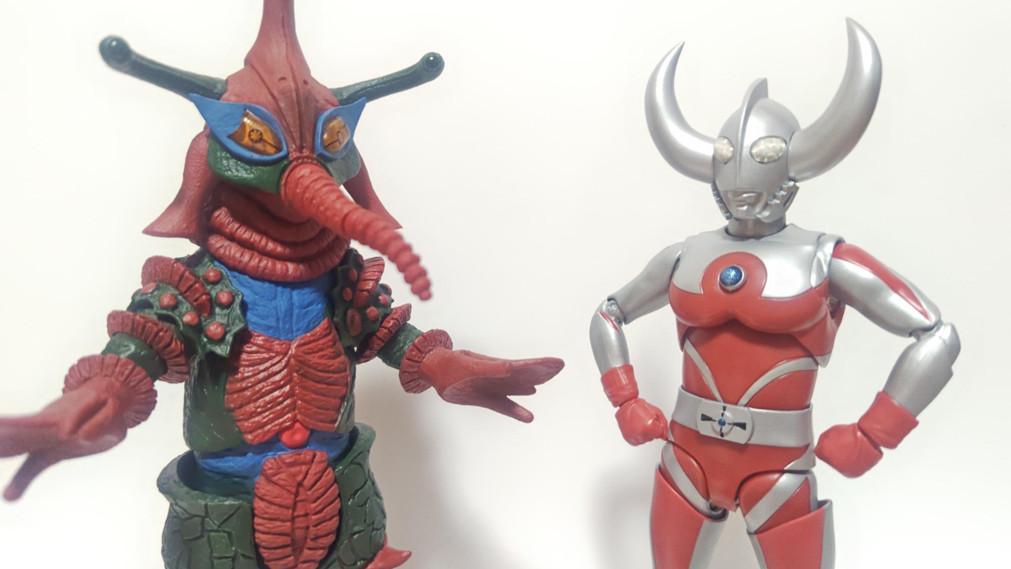 098　F) ジャンク　特撮　スーパー戦隊　ウルトラマン　武器　アイテム　フィギュア　小物　大量　まとめ　【同梱不可】 ウルトラ特撮PERFECT MOOK ｖｏｌ．３４ 恐竜探険隊ボーンフリー／恐竜