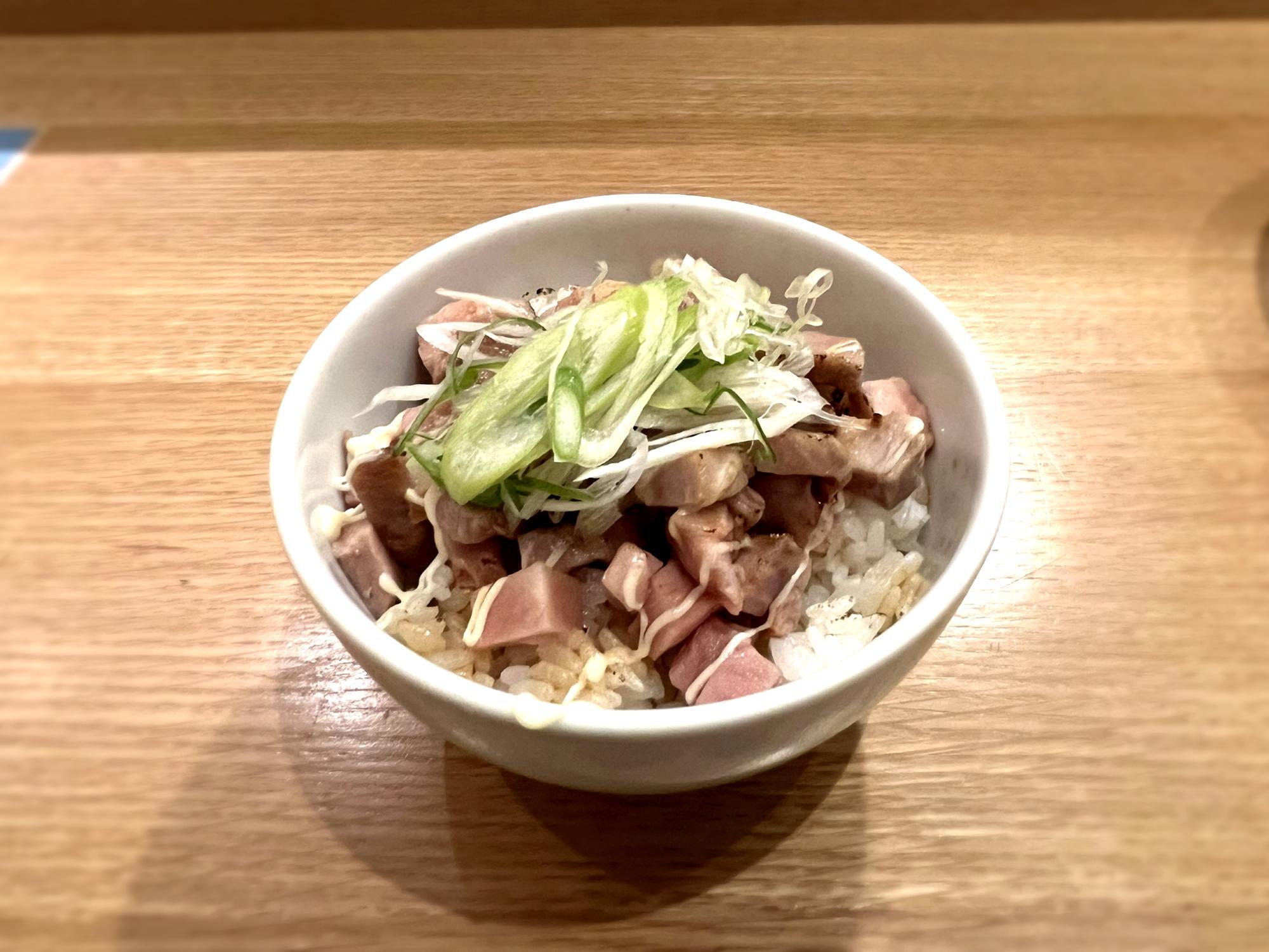 炙りチャーシュー丼