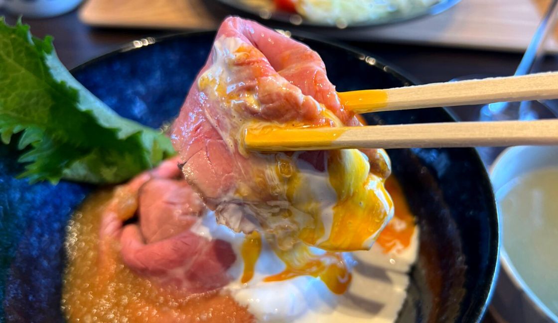 ローストビーフ丼（1,100円税込）