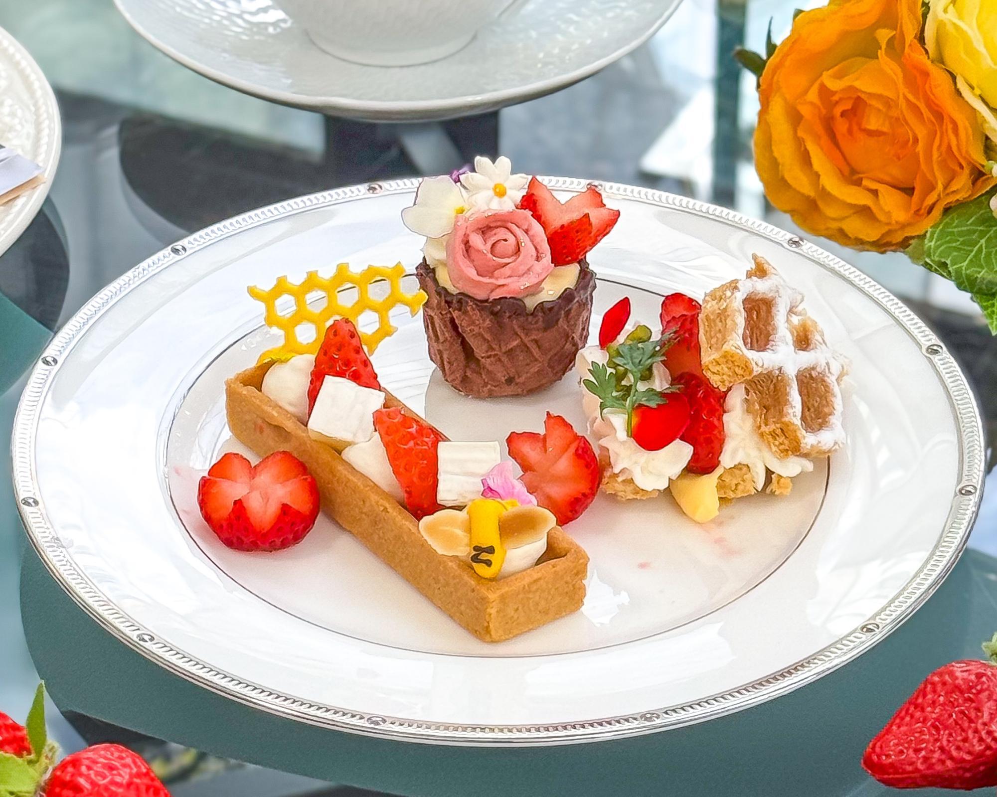 はりこーシカ/ナタリー・レテ×一千乃×Afternoon Tea