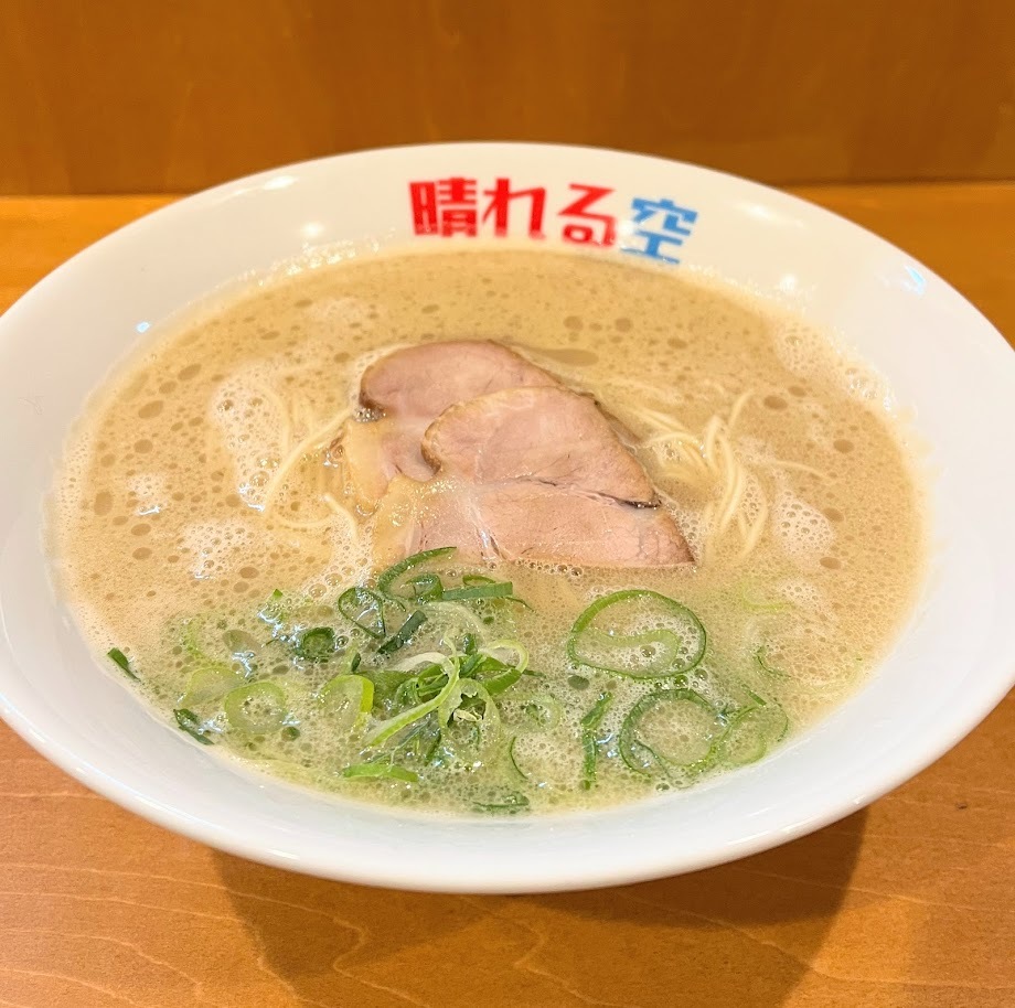 福岡市中央区】濃厚感が最高！天神の地で650円のお手頃豚骨ラーメンを