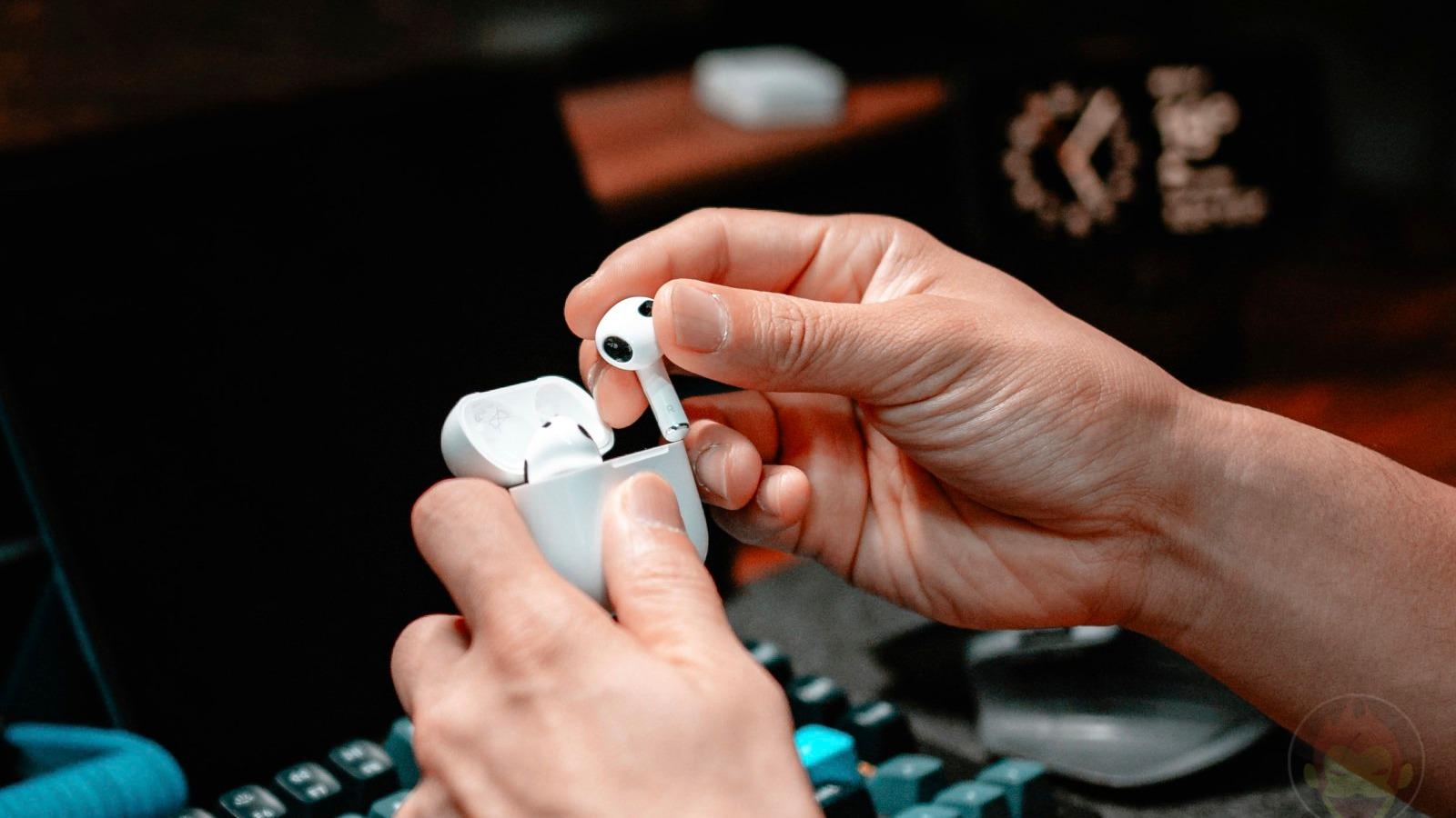 AirPods Proよりもノイキャンの無いAirPodsのほうが、今の生活に AirPods Proよりもノイキャンの無いAirPodsのほうが、今の生活に