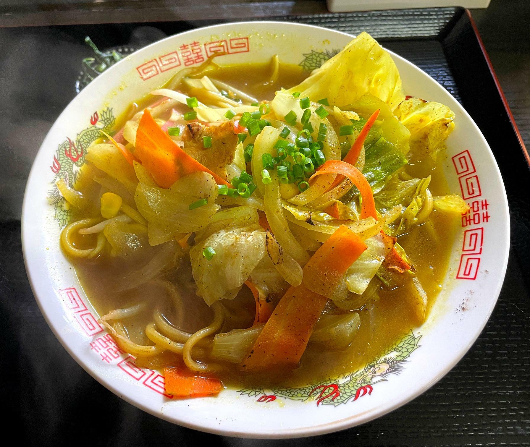 具だくさんのチャンポン。カレーの香りに包まれて美味しそう｡｡｡