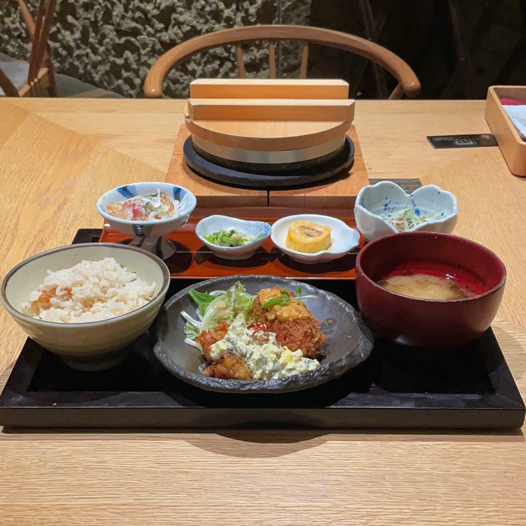 ダイナミックキッチン＆バー 響 中之島フェスティバルプラザ店