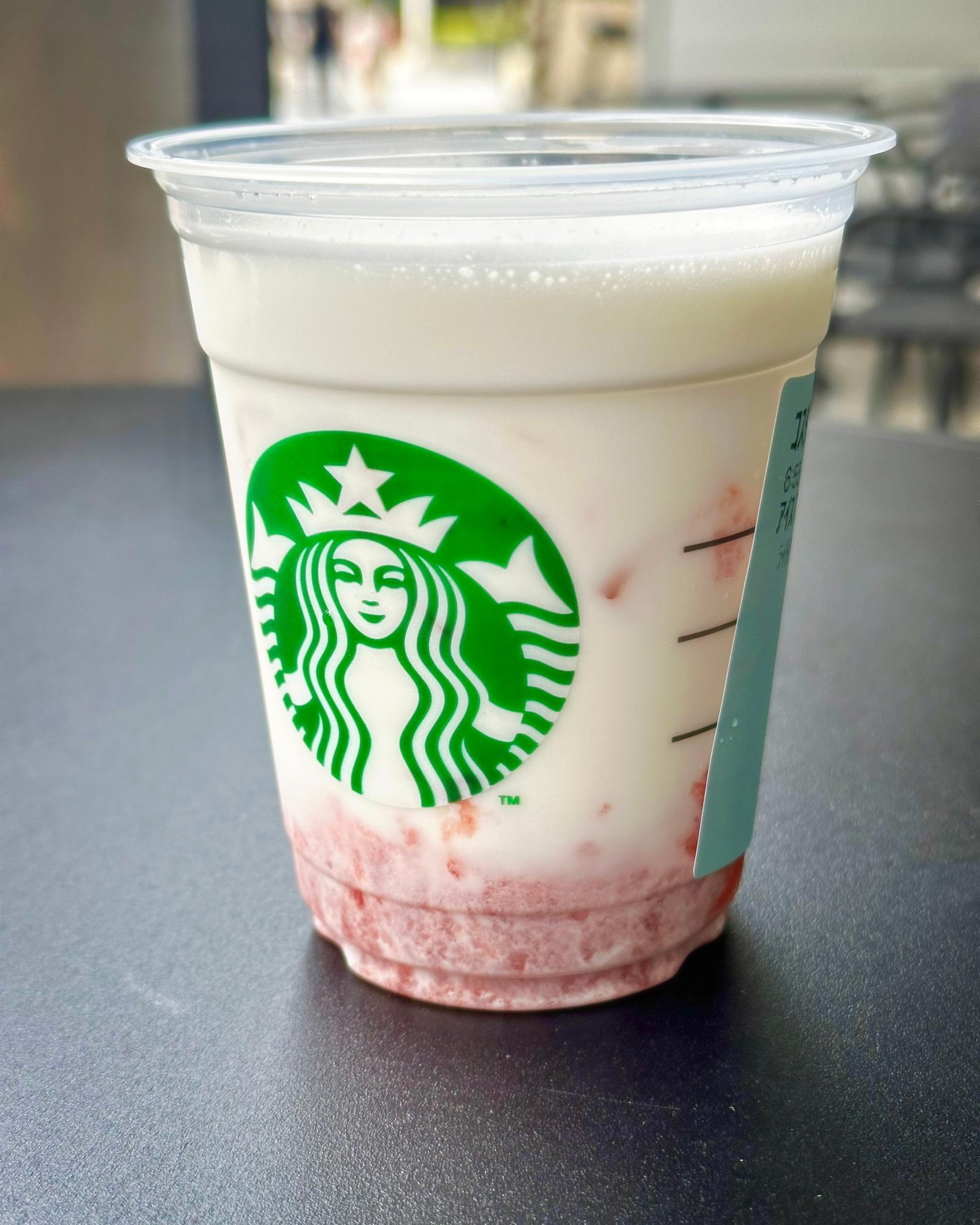 THE 苺 ミルク|Others|beverage-others|スターバックス コーヒー