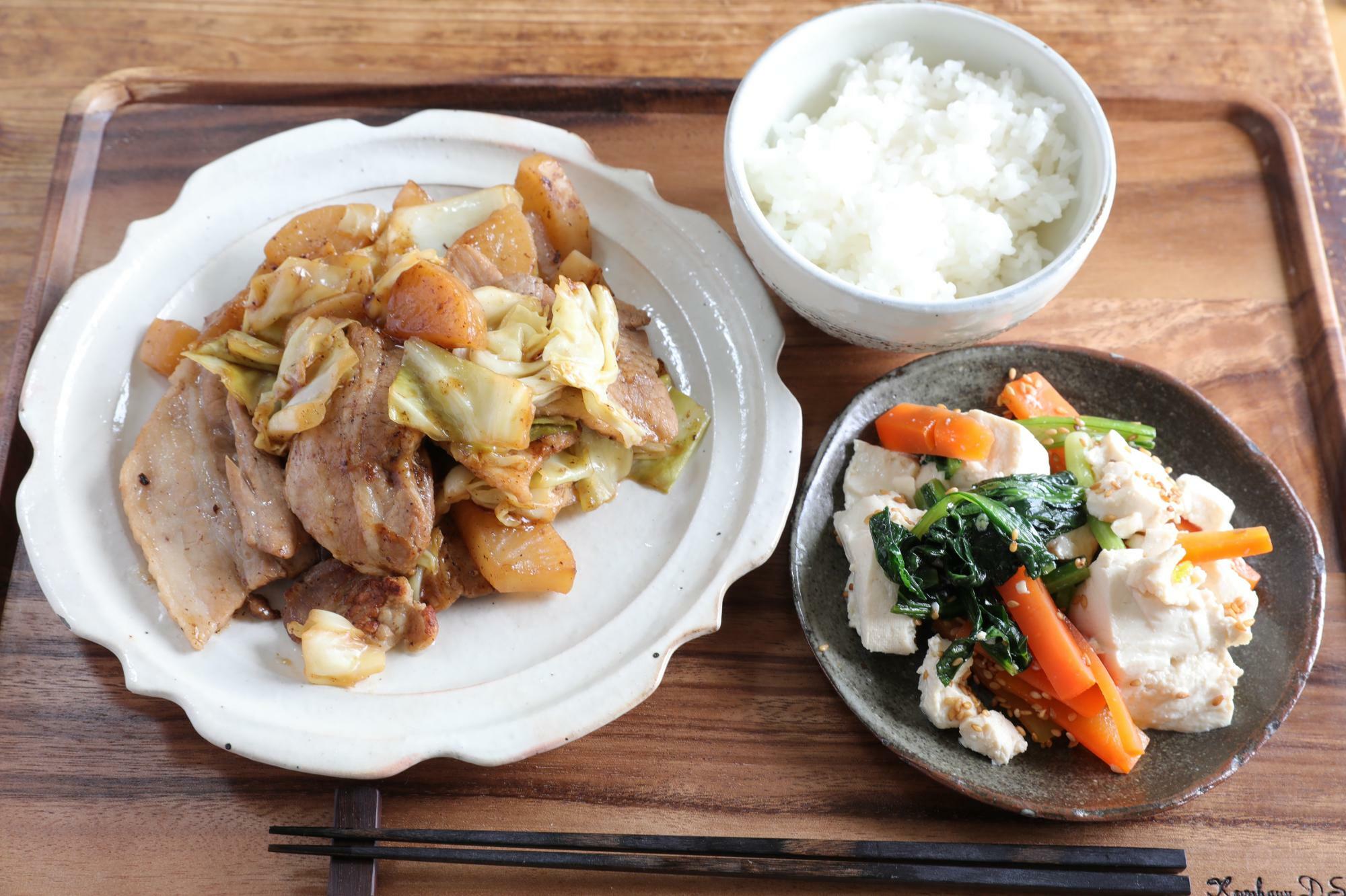 豚バラ大根の黒酢炒め&小松菜とにんじん豆腐のナムル