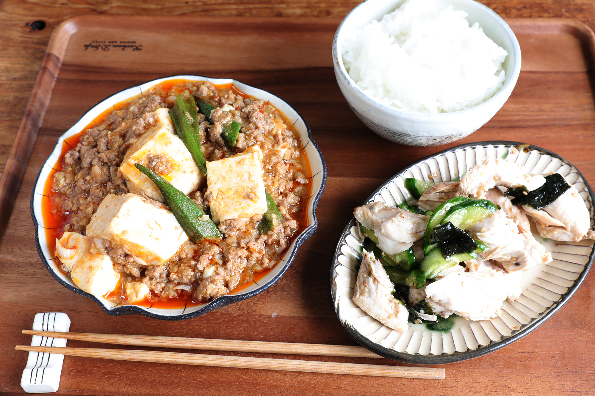 ごはんがすすむ！オクラ入り麻婆豆腐＆めんつゆで簡単！きゅうりと鶏ささみのナムル
