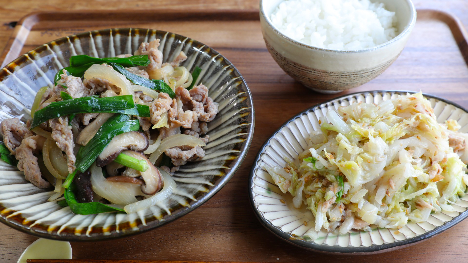 豚肉のスタミナ炒め＆レンジで簡単！くたくた白菜のツナだし和え