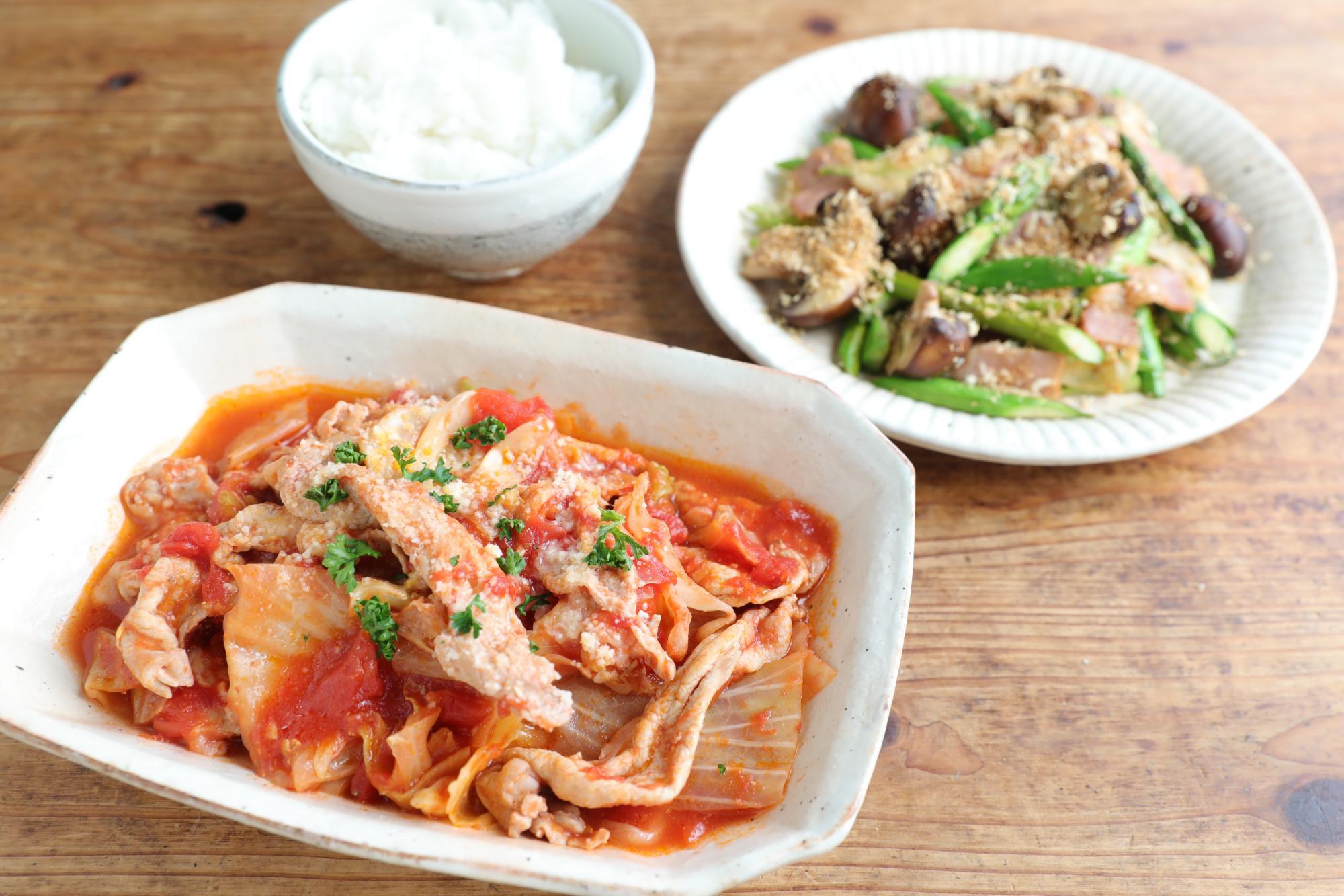 キャベツと豚肉のトマト蒸し＆アスパラベーコンのサクサク！ソテー