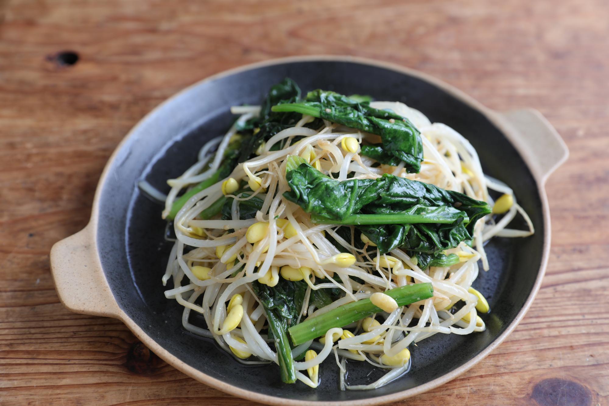 レンジでほうれん草と豆もやしの簡単ナムル