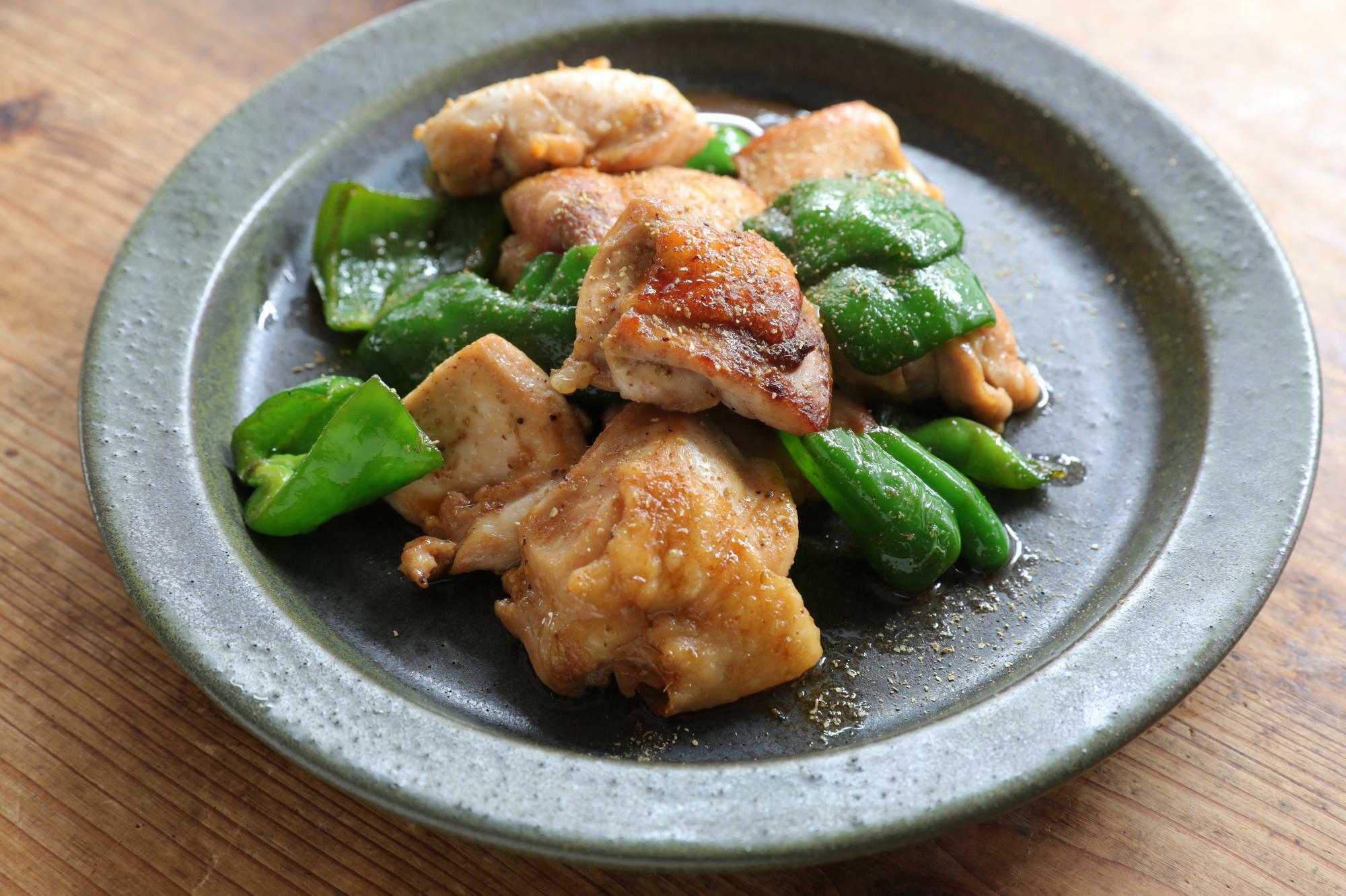 山椒香る！ごろっと鶏肉とピーマンの照り焼き