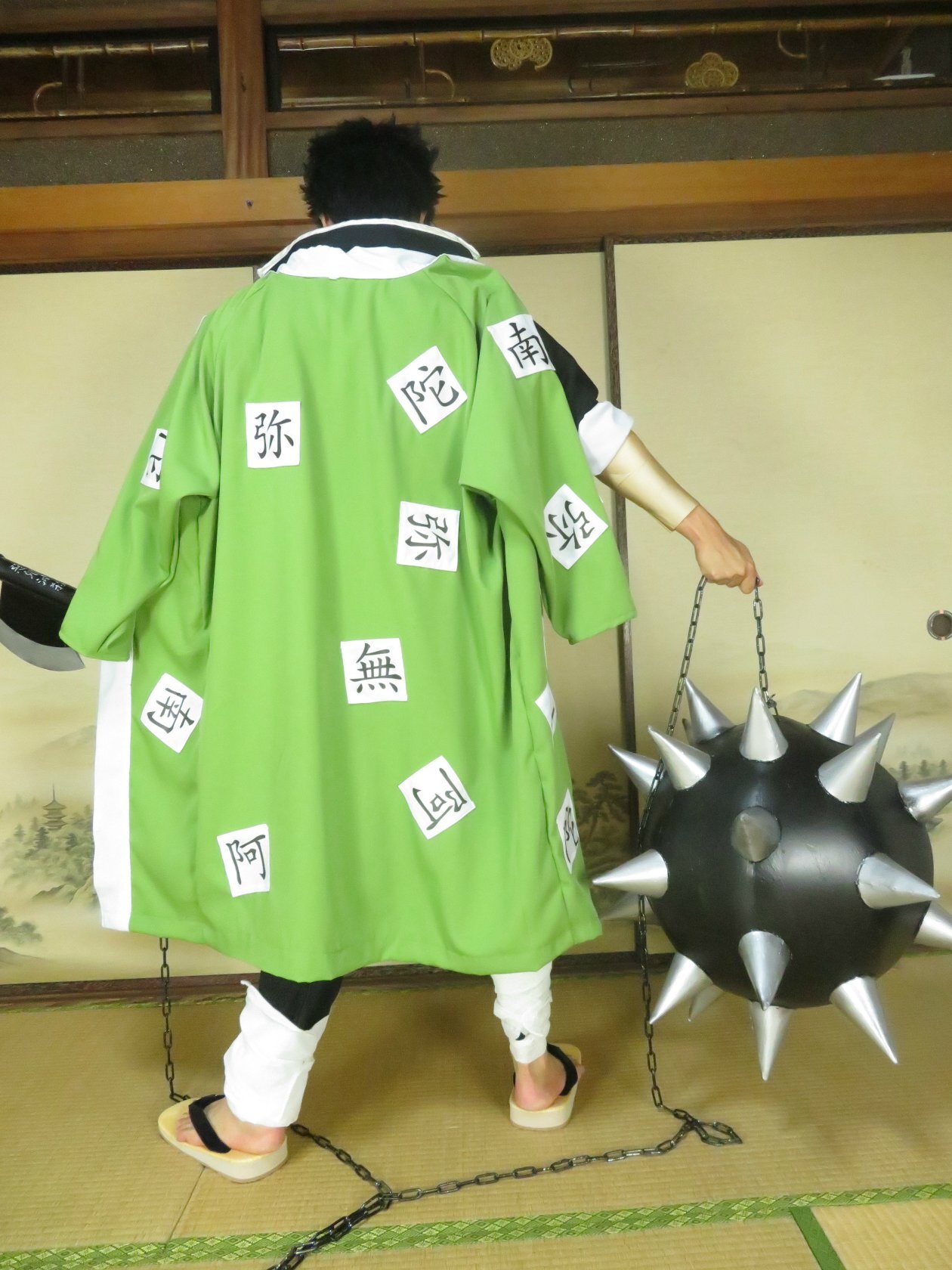 鬼滅の刃の悲鳴嶼行冥のコスプレ衣装の作り方(ギャクヨガ 鬼滅の刃の悲鳴嶼行冥のコスプレ衣装の作り方(ギャクヨガ