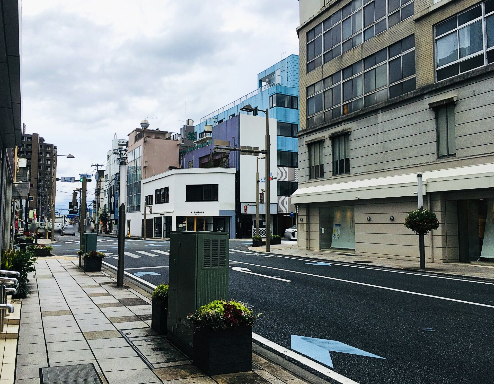 ブリジェラ三島店は本町の交差点のすぐ近く