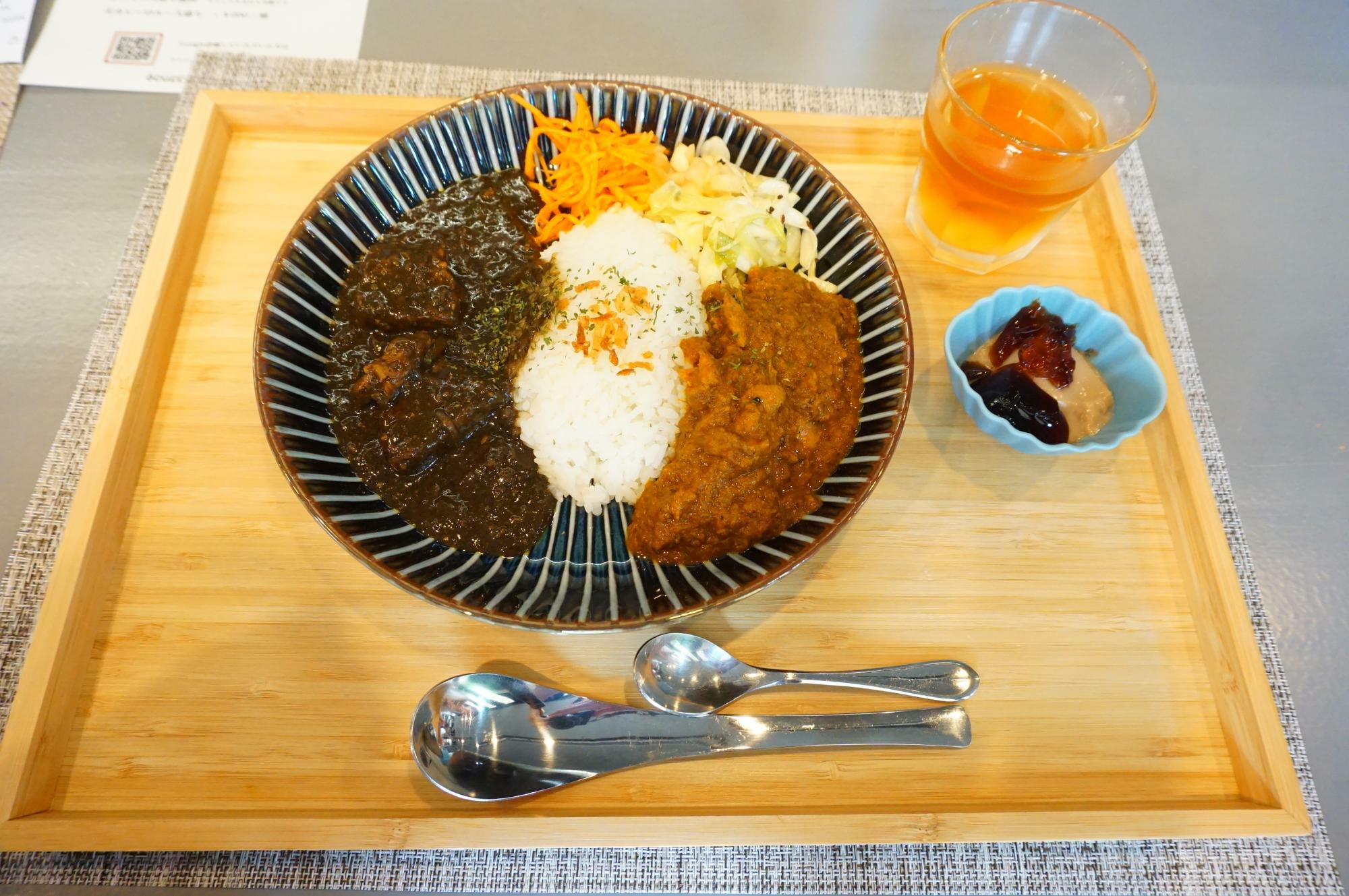 カレー2種の場合