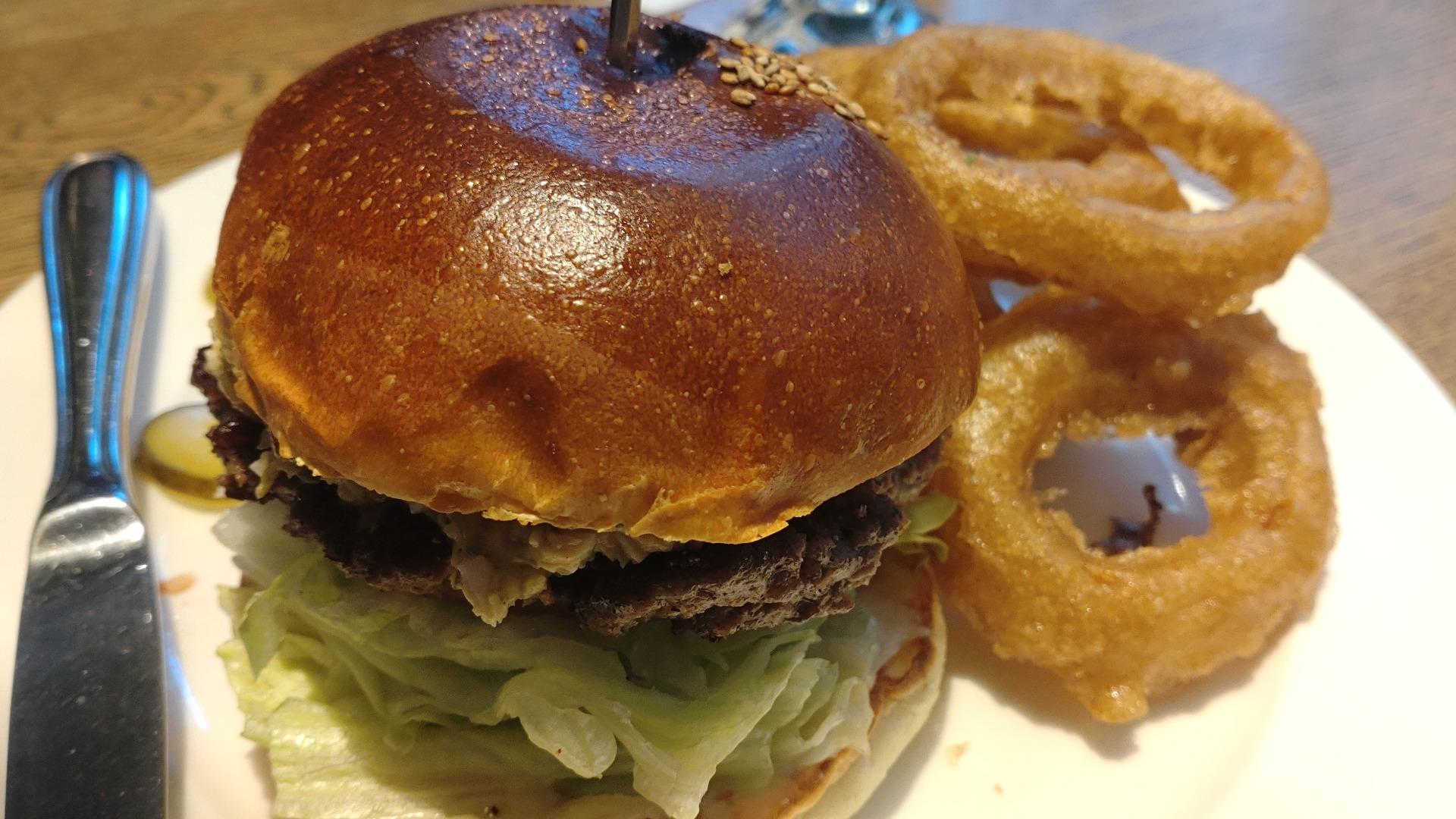 名古屋市中村区】宮崎の八崎牛のハンバーガー専門店「THE CORNER 名古屋市中村区】宮崎の八崎牛のハンバーガー専門店「THE CORNER