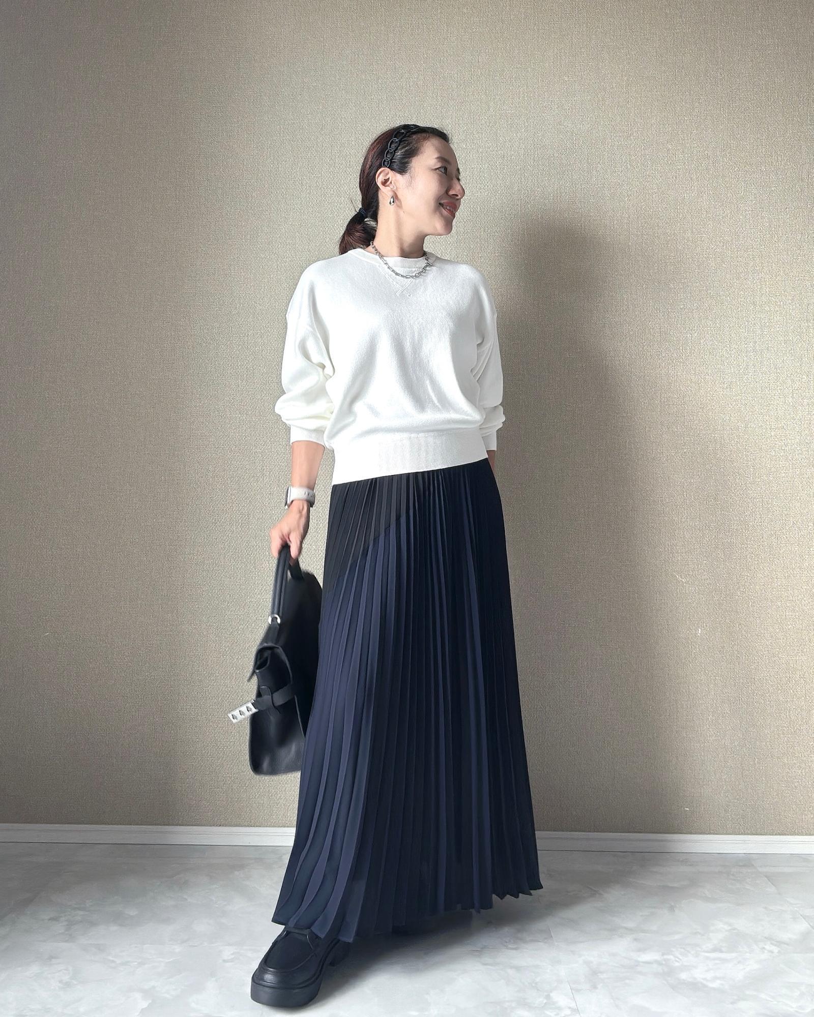 UNIQLO♡ロングプリーツスカート ユニクロ】4.9万回再生された穿くだけで高見え！美しすぎる