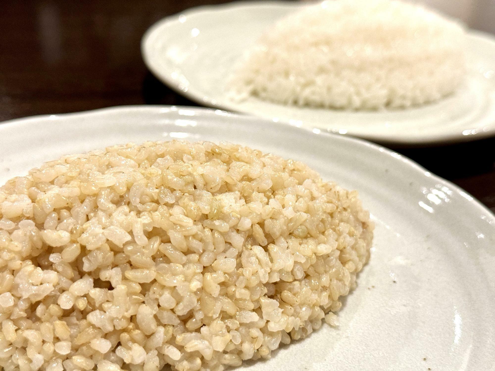 ライスは白米と玄米から選ぶことができる