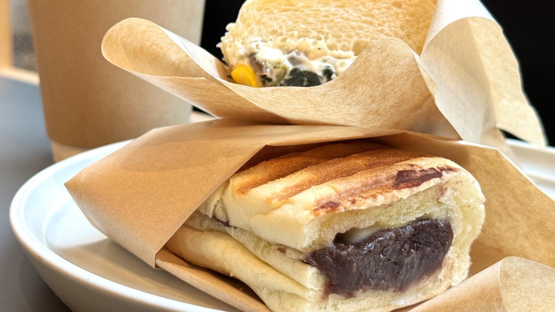 ハーフ&ハーフで楽しめる焼きたてパニーニが自慢!スマホ充電 ハーフ&ハーフで楽しめる焼きたてパニーニが自慢!スマホ充電