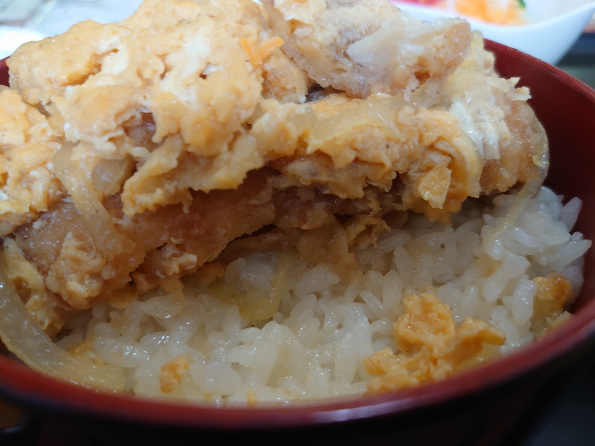 かつ丼の断面